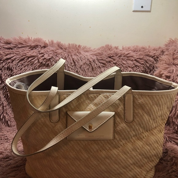 Marc by Marc Jacobs - Picture 4 of 6